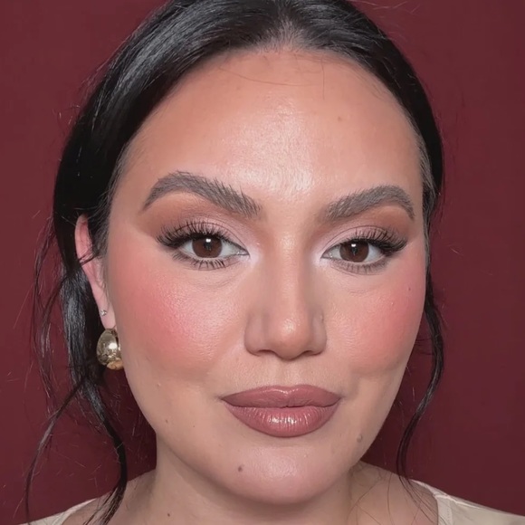 NEW: 2pc Makeup Bundle (x2) *REINA Moisturizing Finishing Powder “Perla” - Picture 7 of 12